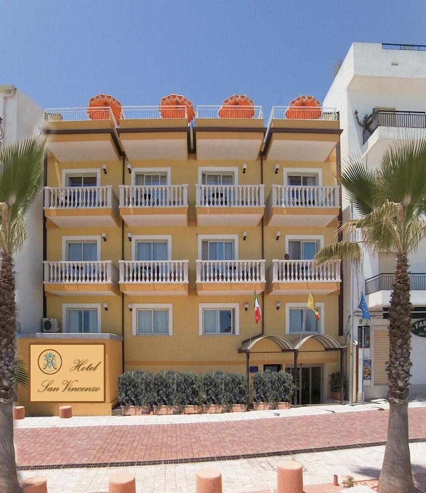 Hotel Orizzonte يتوجاني المظهر الخارجي الصورة
