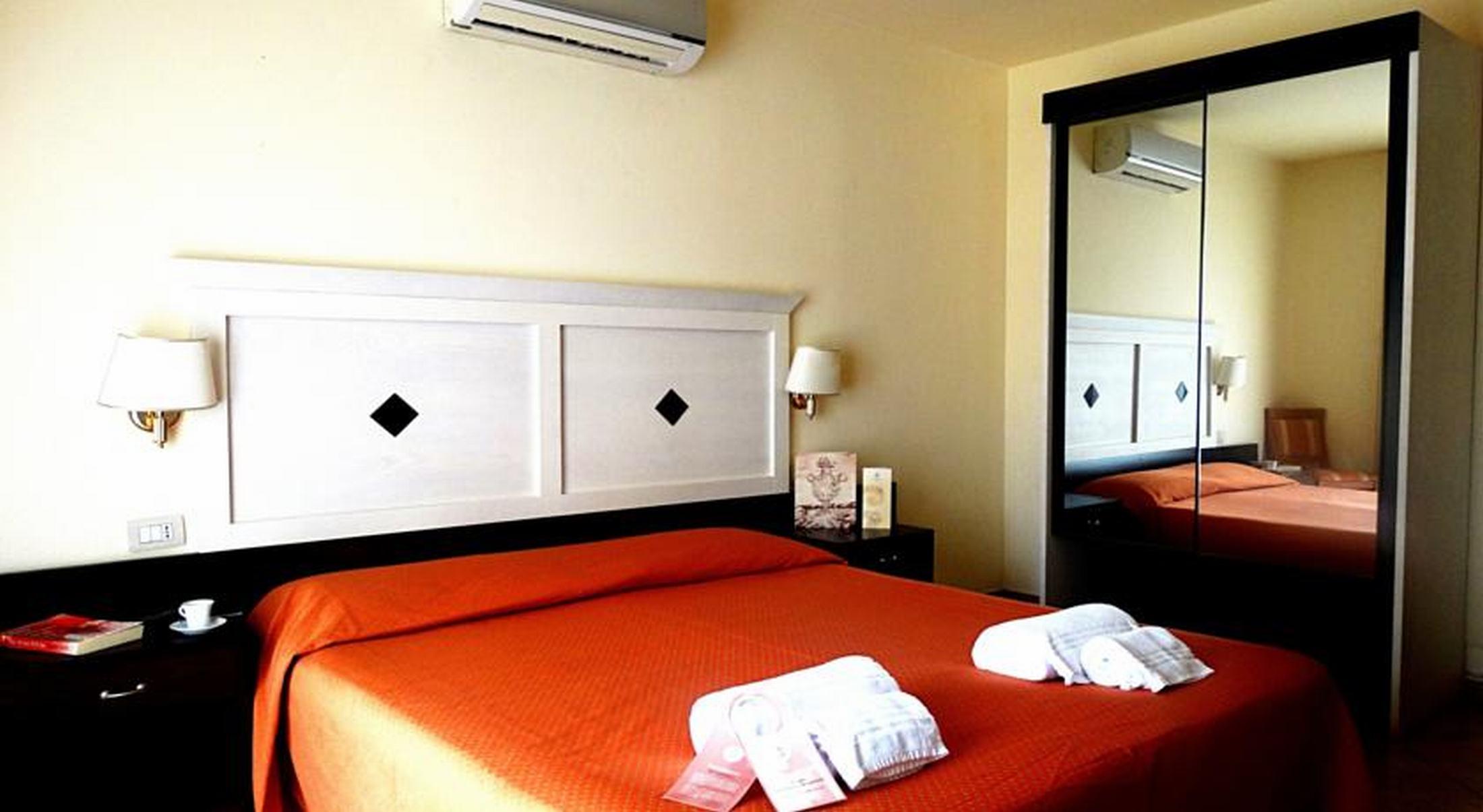 Hotel Orizzonte يتوجاني المظهر الخارجي الصورة