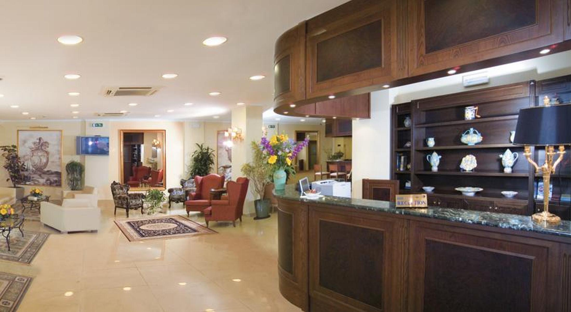Hotel Orizzonte يتوجاني المظهر الخارجي الصورة