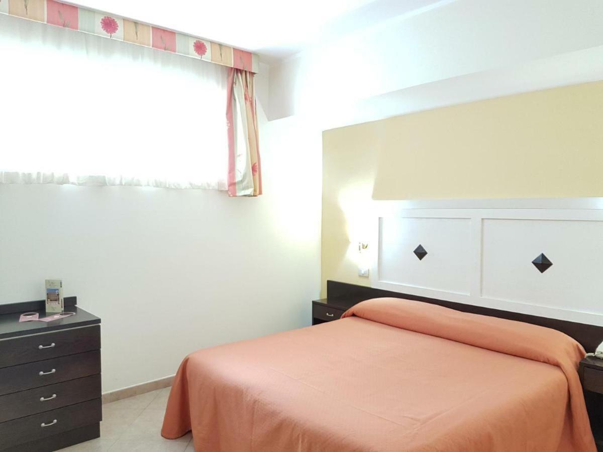 Hotel Orizzonte يتوجاني المظهر الخارجي الصورة