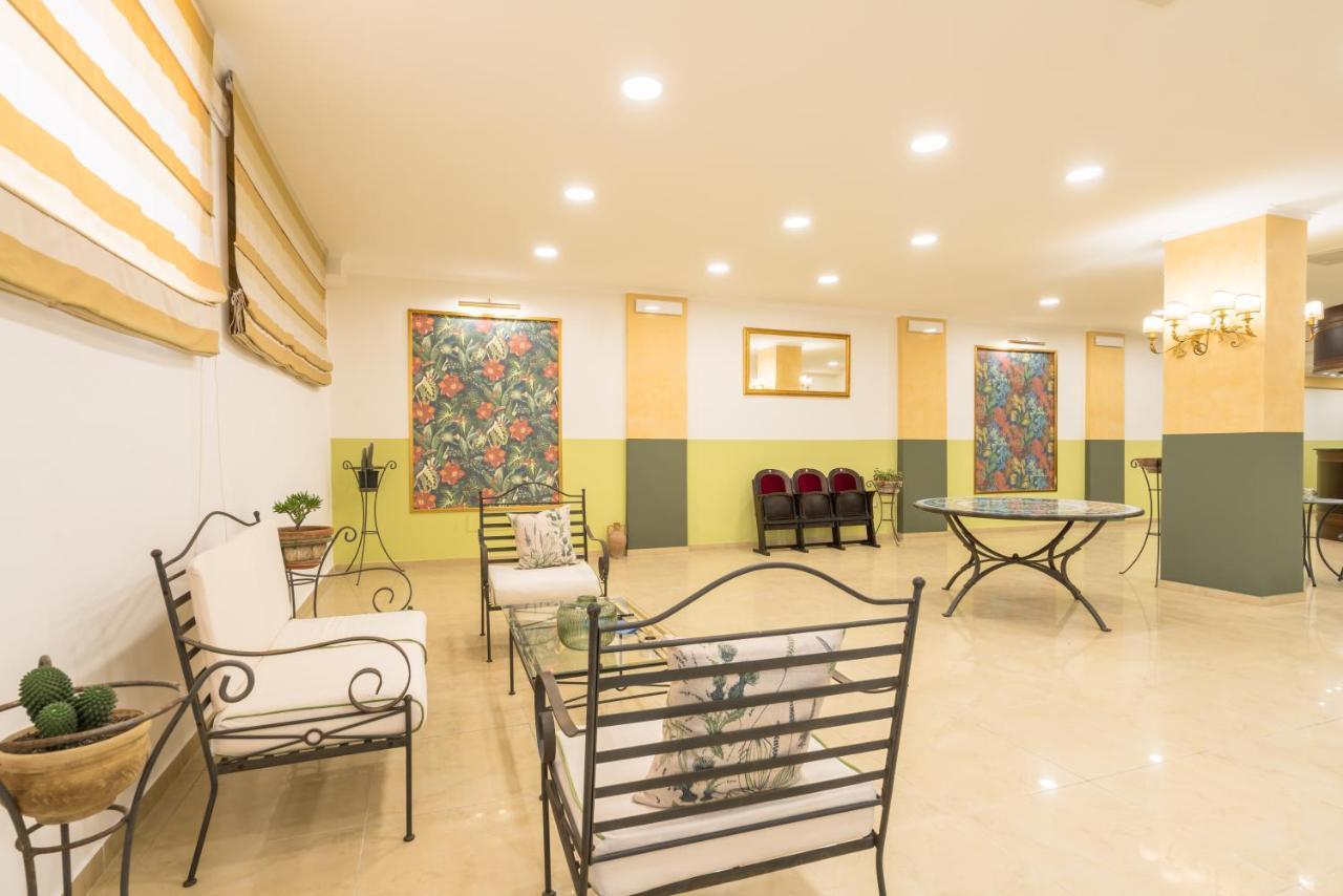 Hotel Orizzonte يتوجاني المظهر الخارجي الصورة