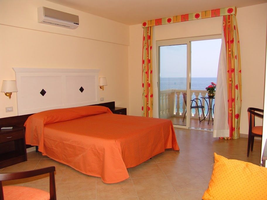 Hotel Orizzonte يتوجاني المظهر الخارجي الصورة