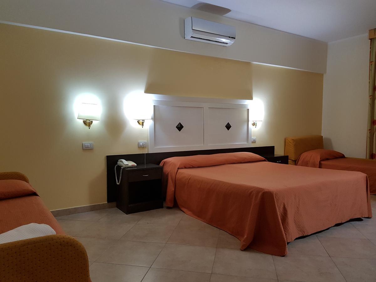 Hotel Orizzonte يتوجاني المظهر الخارجي الصورة