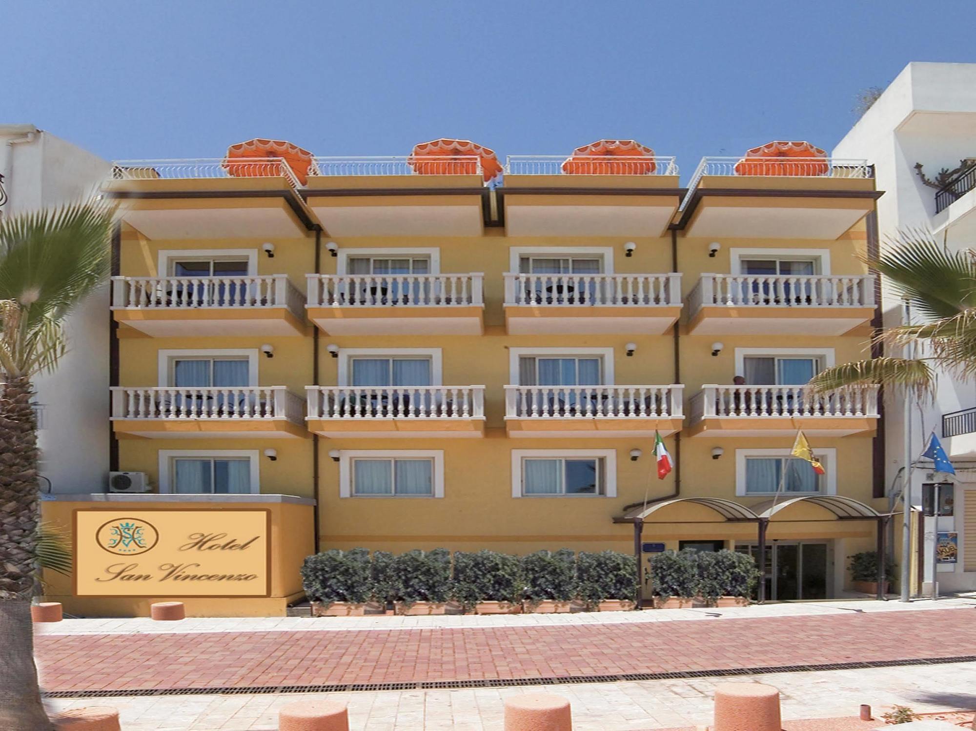 Hotel Orizzonte يتوجاني المظهر الخارجي الصورة